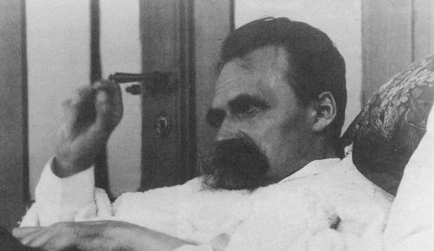 O filmare rară îl înfăţişează pe Nietzsche în ultimele sale zile de viaţă
