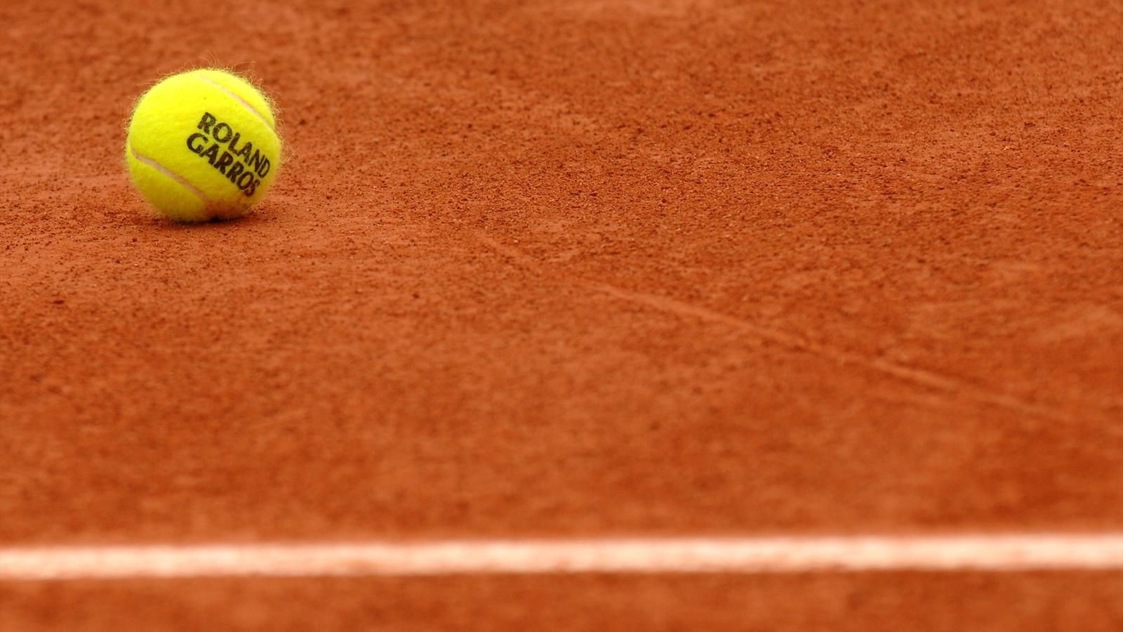 Simona Halep şi alte trei românce joacă astăzi la Roland Garros