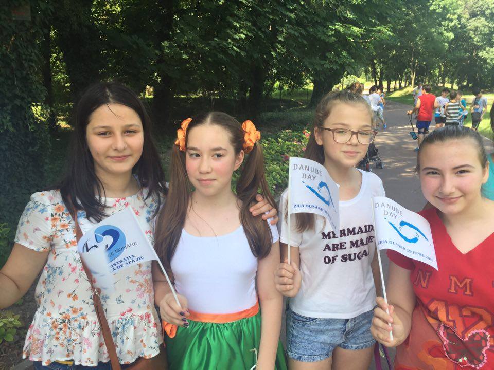 Elevii craioveni au sarbatorit Ziua Internationala a Dunarii!