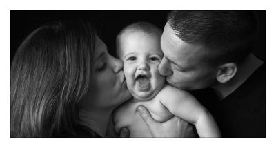 Guvernul a aprobat normele de aplicare a legii privind indemnizaţiile pentru mame