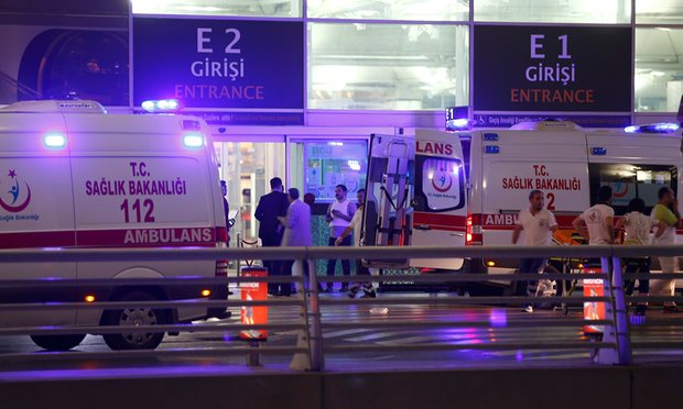 Atentat terorist pe Aeroportul Internațional Atatürk din Istanbul!