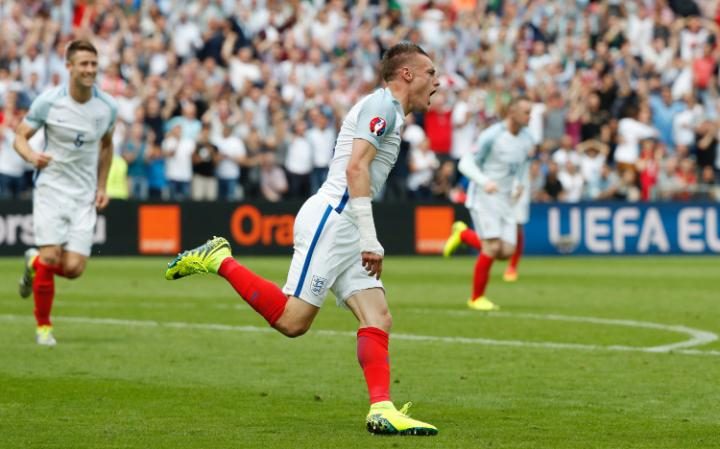 Anglia învinge Ţara Galilor în ultimul minut!