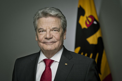 Joachim Gauck vine mâine în România