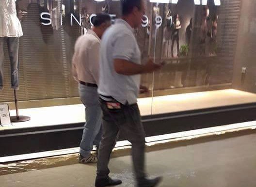 Electroputere Mall, inundat din cauza ploii!