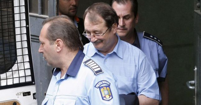 Mircea Basescu a fost incarcerat!