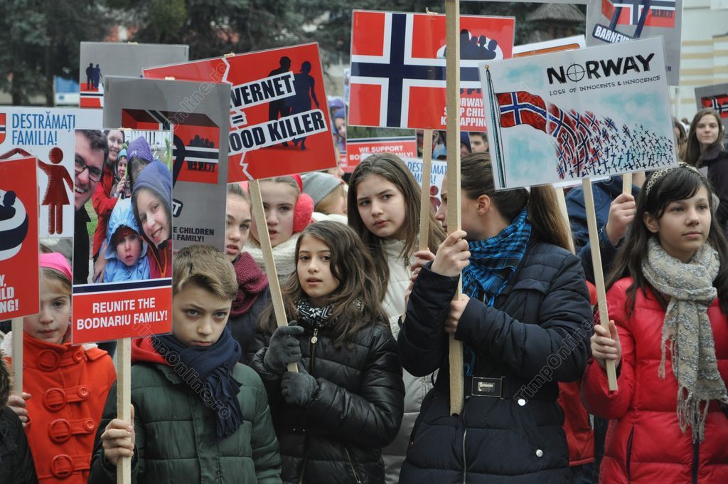 Copiii familiei Bodnariu vor reveni la părinţii lor (audio)