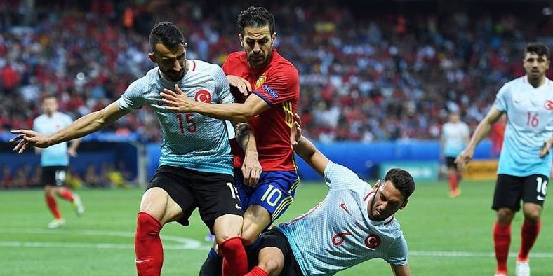 Spania s-a calificat in optimi dupa o victorie la scor!