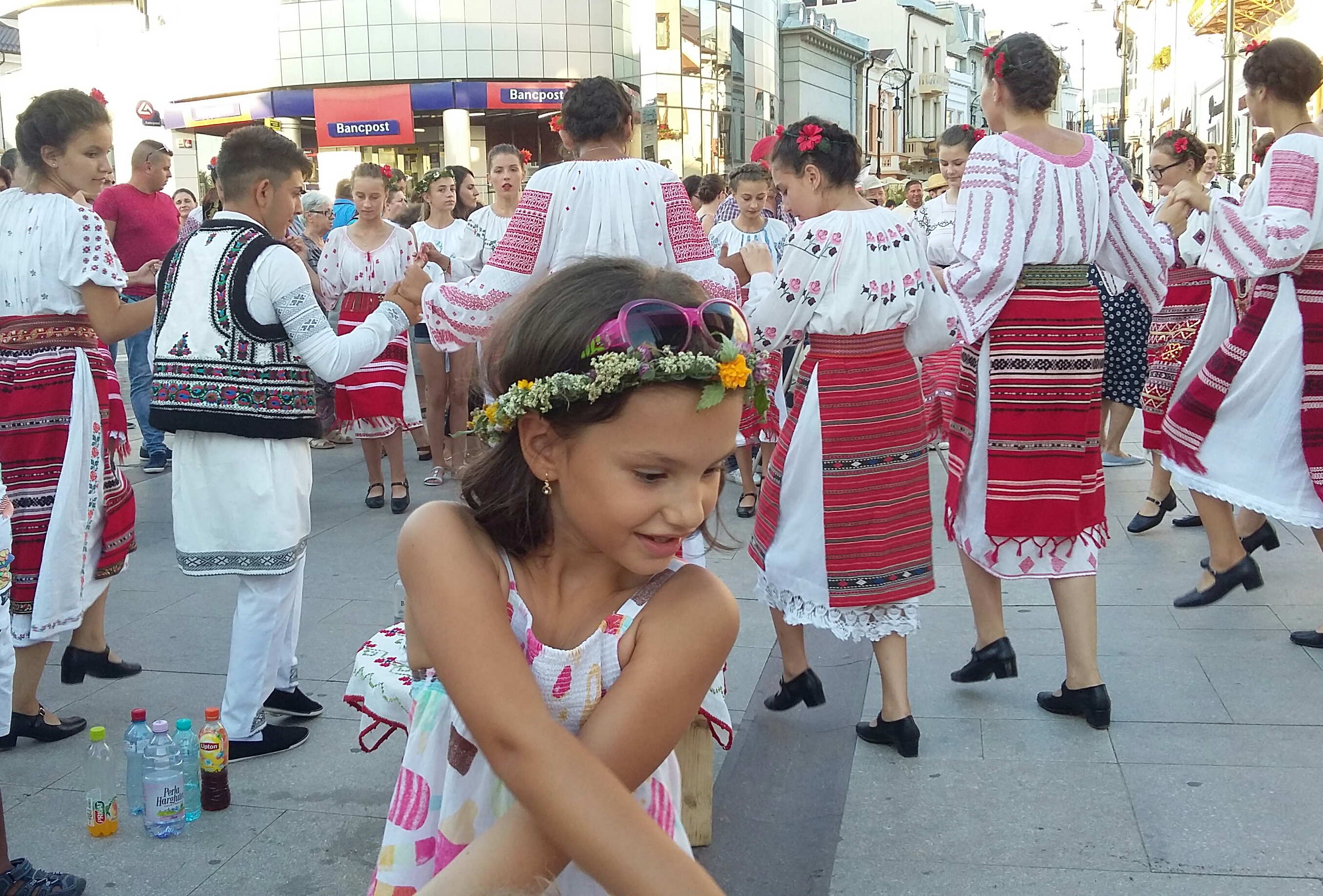 (Galerie foto) „Traditiile verii” in centrul Craiovei