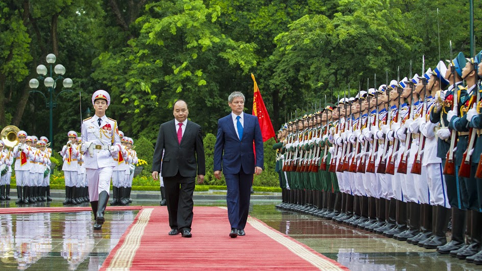 Dacian Ciolos, vizita oficiala in Vietnam (Galerie foto)