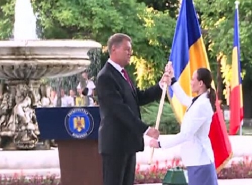 Cătălina Ponor a primit tricolorul de la preşedintele Klaus Iohannis