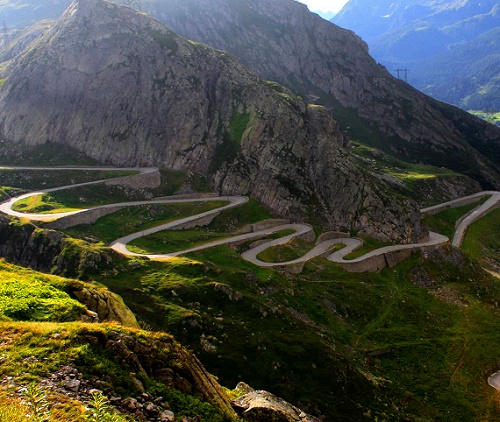 În weekend, trafic restricţionat pe Transfăgărăşan