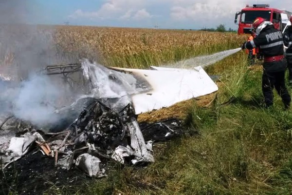 Un avion s-a prăbuşit în judeţul Braşov