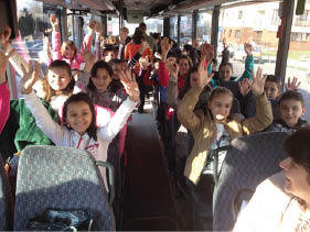 Excursie gratuită pentru copiii premianţi din Pietrari