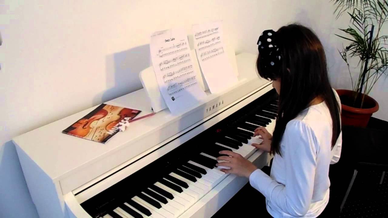 (Reportaj) Scoala de vara la Tg Jiu