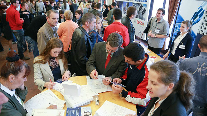 Gratuitate la cazare pentru studentii din familiile de profesori