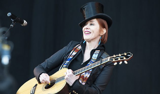Personalitatea zilei: Suzanne Vega!