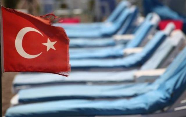Românii care renunţă la vacanţele în Turcia nu îşi pot recupera banii (audio)