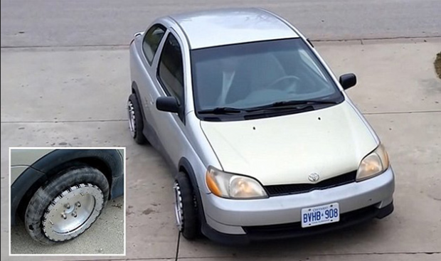 Un barbat a inventat rotile care se invart la 360 de grade (video)