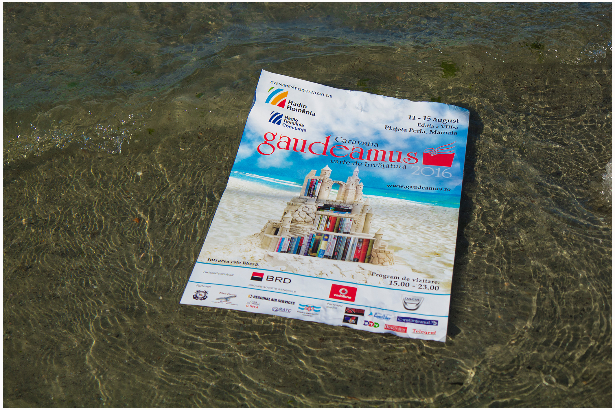 Cod rosu de lectura pe litoral la GAUDEAMUS 2016!