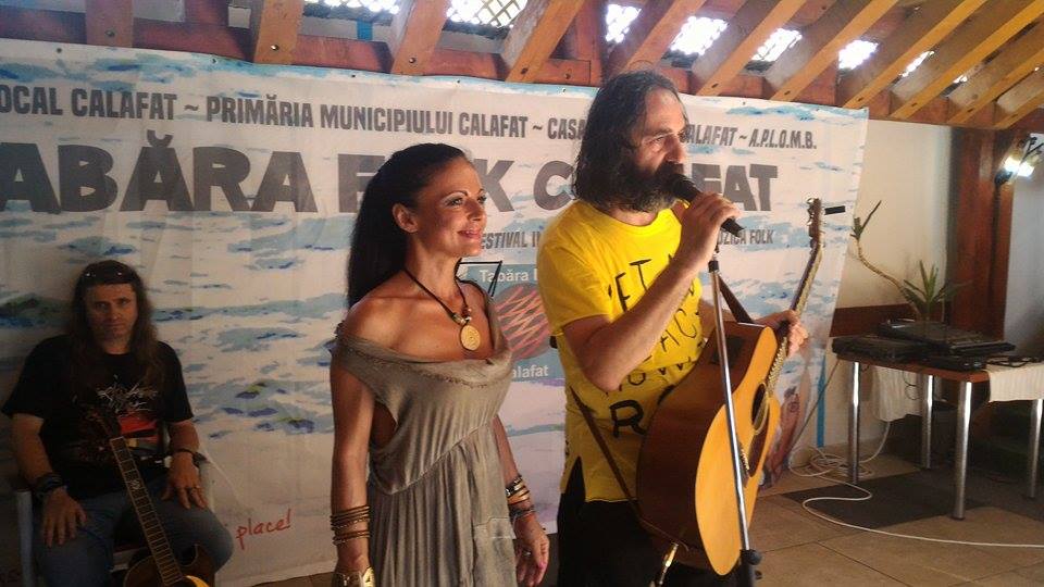 (Galerie foto) Muzica folk si poezie la Calafat!