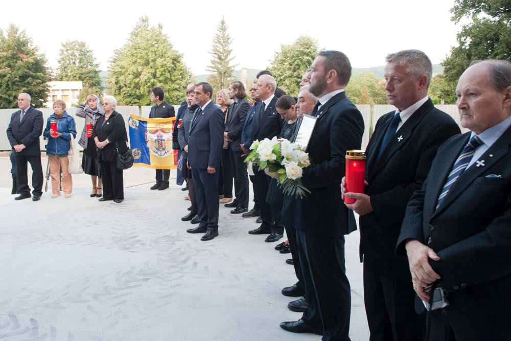 Slujba de 40 de zile de la moartea Reginei Ana