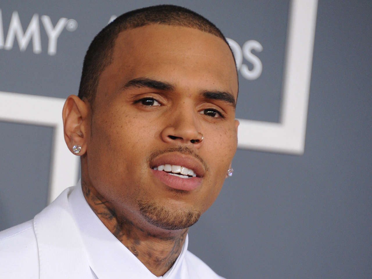 Chris Brown, arestat pentru ca a amenintat cu arma o femeie!