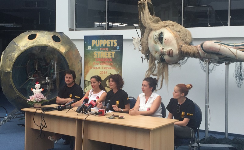 Ajuta impreuna cu Asociatia Vasiliada la Festivalul Puppets Occupy Street!