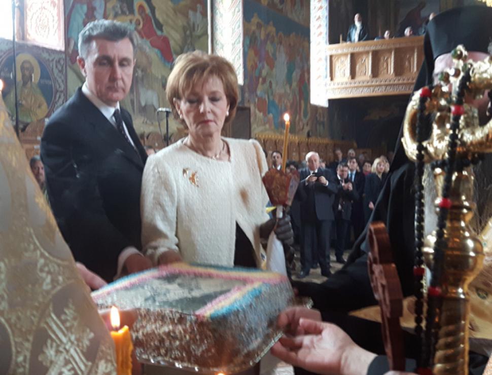 Slujbe pentru regina Ana (audio)