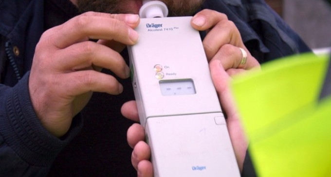 (Audio) Un diplomat al Ambasadei Rusiei în Republica Moldova in stare de ebrietate la volan