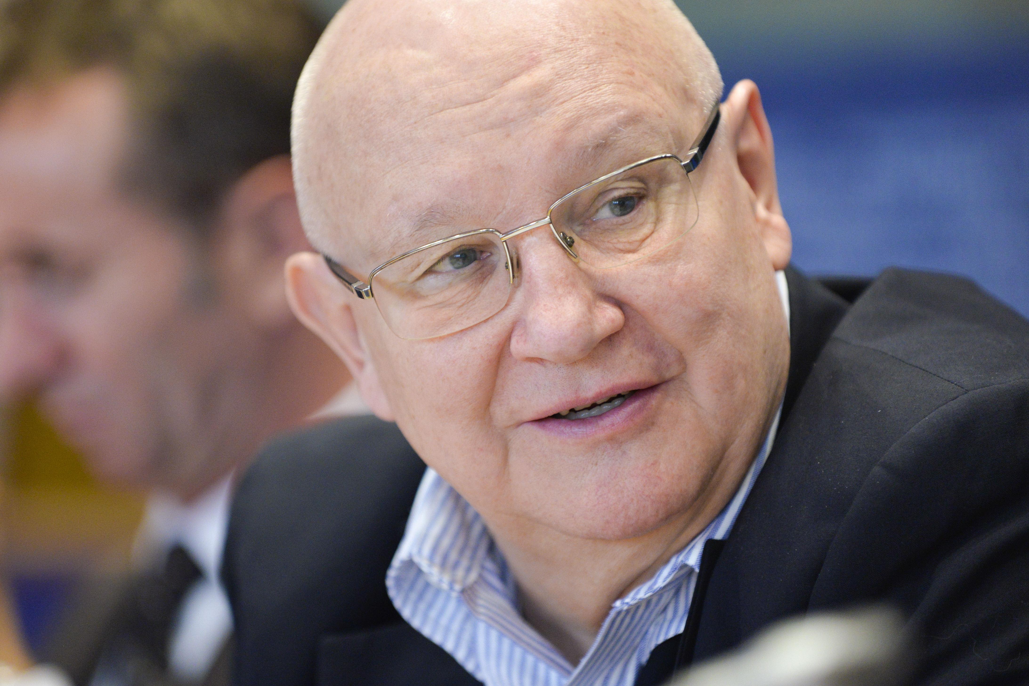 Europarlamentarul Ioan Mircea Pascu despre mutarea armelor nucleare in Romania