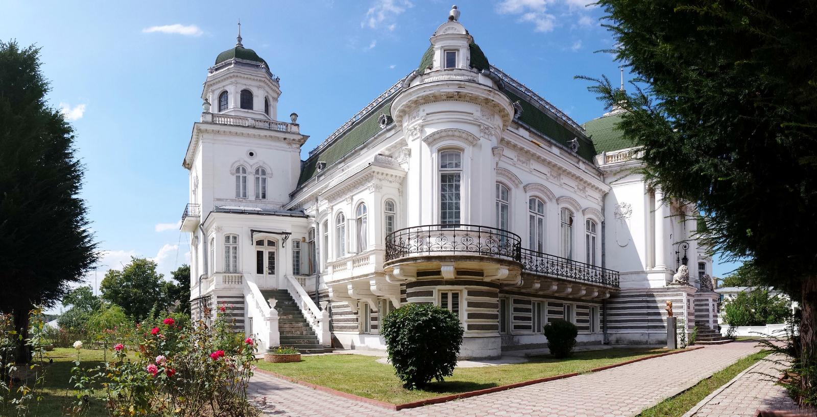 Poemul de azi, by Liliana Hinoveanu