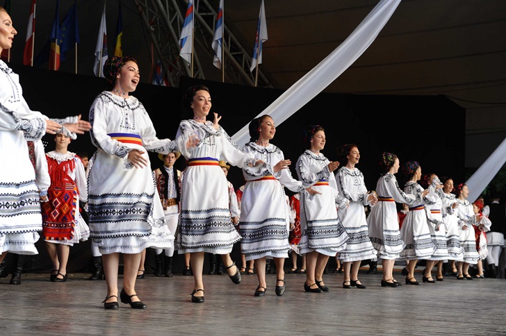 (Audio) Incepe Festivalul Naţional „Poarta Sărutului”