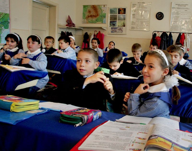 Elevii si primele impresii despre prima zi de scoala (audio)