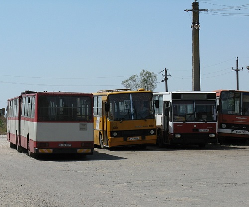 Vâlcenii nu pot ajunge la școala și la serviciu