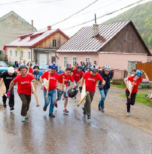 Concurs de… cărucioare pe rulmenţi