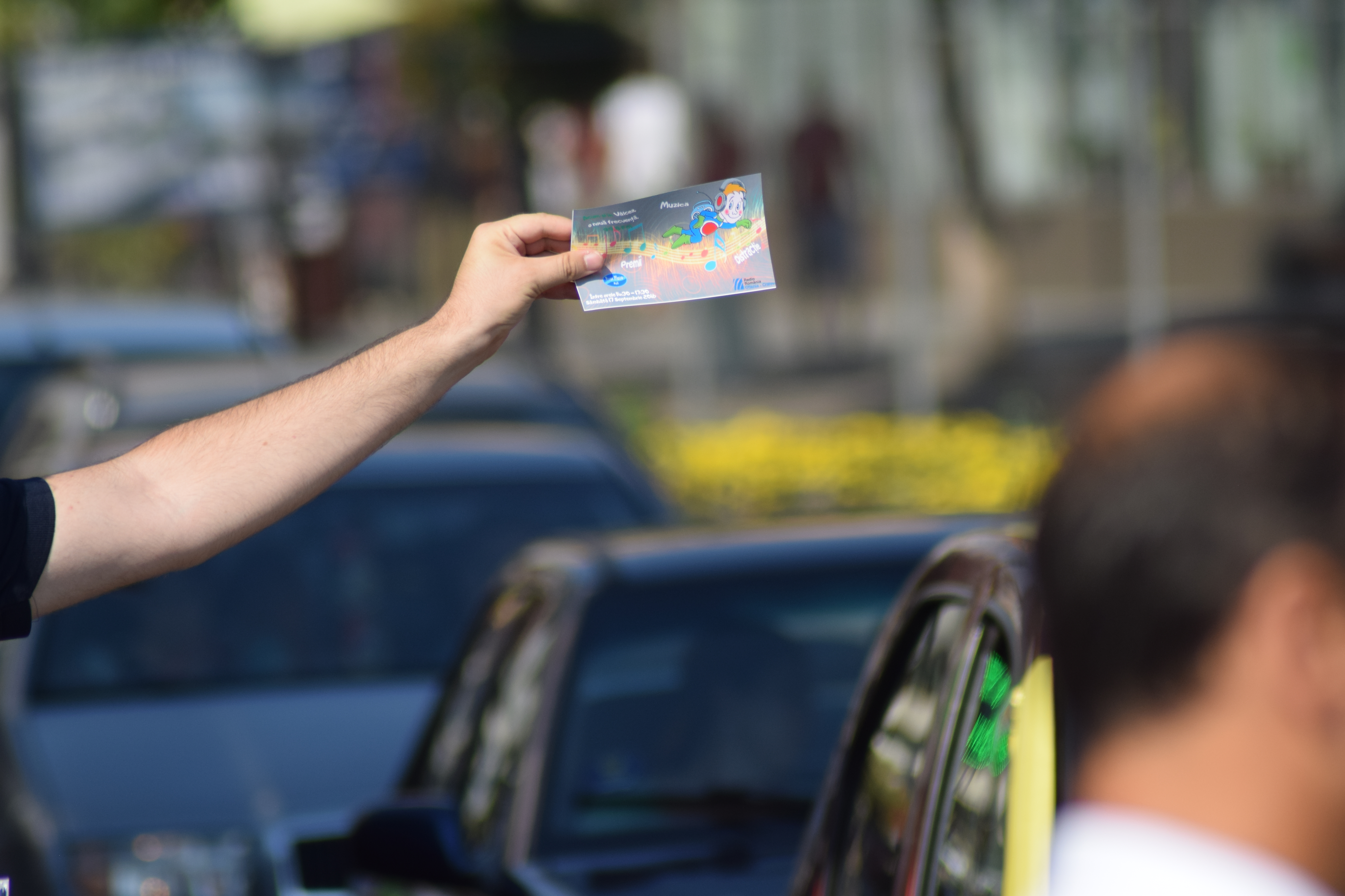 Doar muzică și distracție pe 99,8 FM!