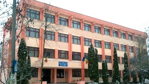 Alertă la o școală din Pitești