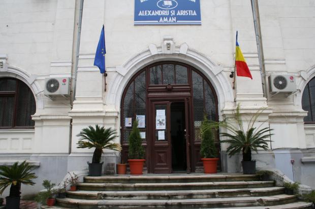 Biblioteca exilului la Aman!