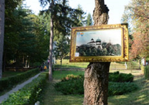 Galerie de artă în aer liber, la Pitești