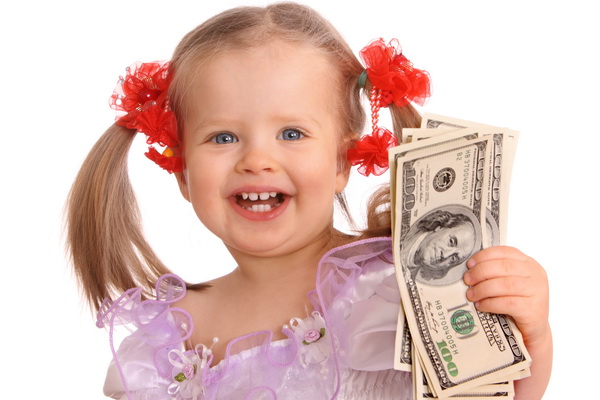 Indemnizație de 35 000 de euro pentru creșterea copilului