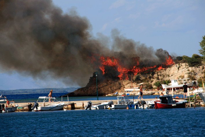 Grecia – stare de urgență determinată de incendii pe insula Thasos