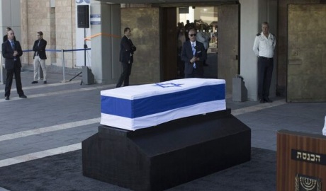 Klaus Iohannis, la funeraliile lui Shimon Peres