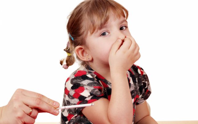 Risc crescut de astm pentru copiii fumătorilor  