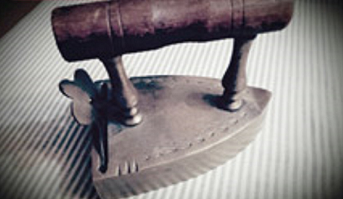 Fierul de calcat – de la metal la eleganta