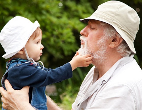 „Bunicii comunităţii”