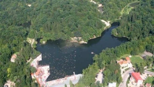 Cel mai mare lac helioterm din lume se află în România