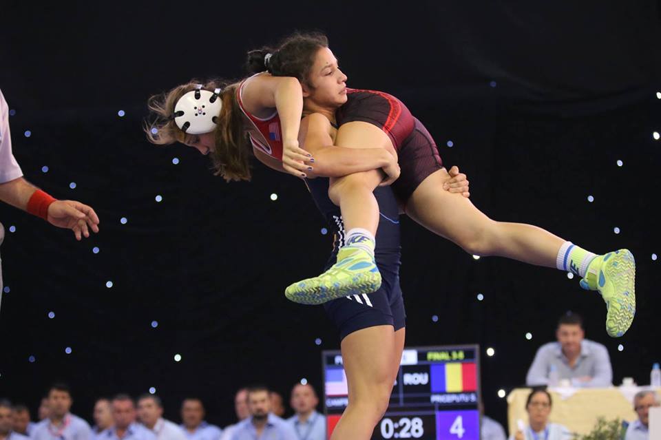 Campionatul Balcanic de Lupte pentru Juniori, la Sala Polivalenta