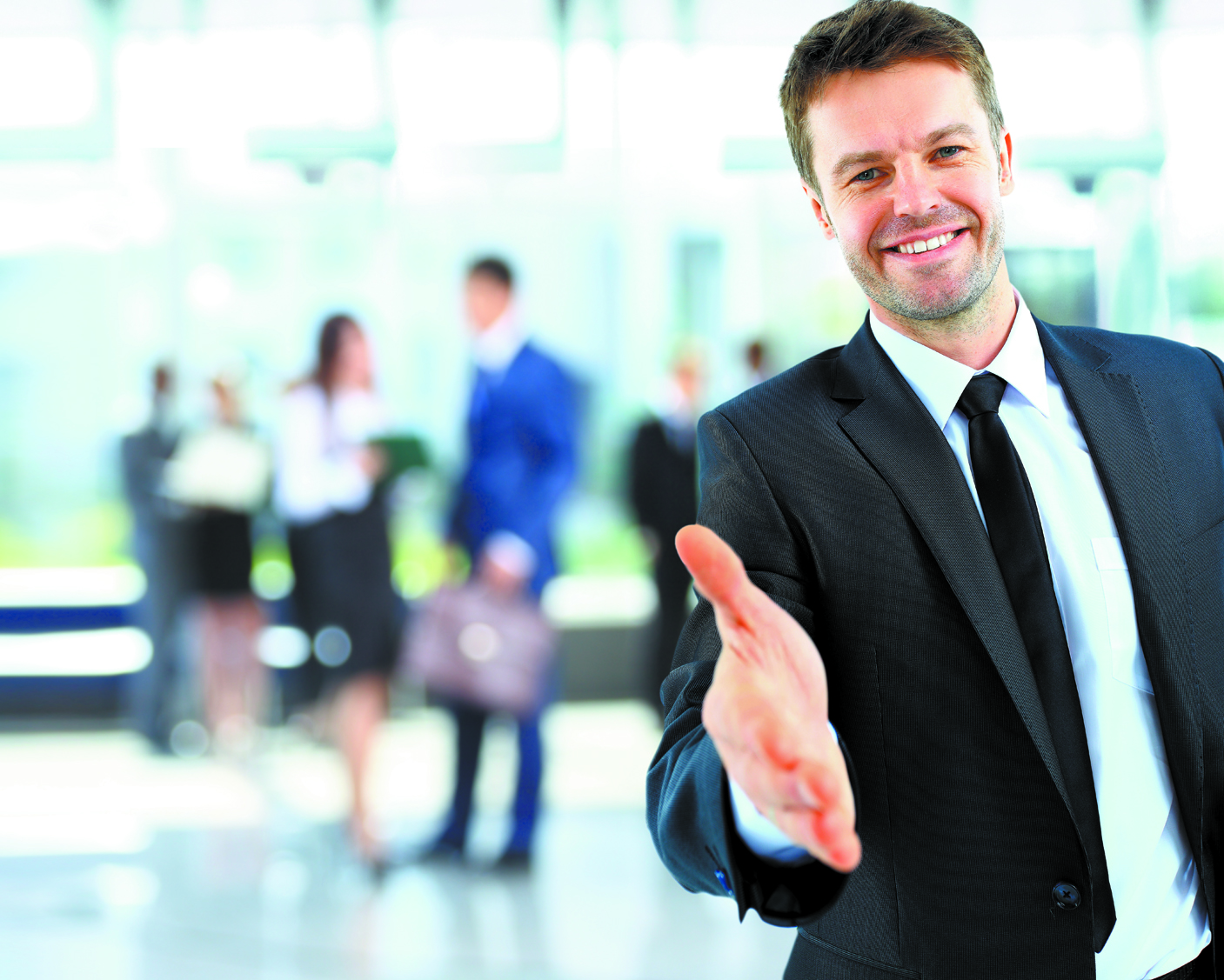 Oamenii de afaceri români de peste graniţă sunt chemaţi să investească în ţară