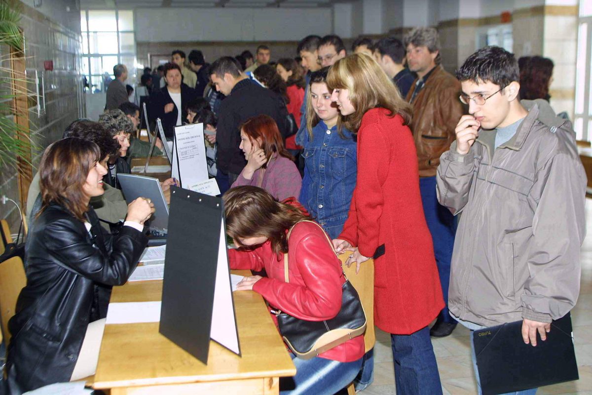 Mii de joburi libere, la Târgul „Angajatori de top”