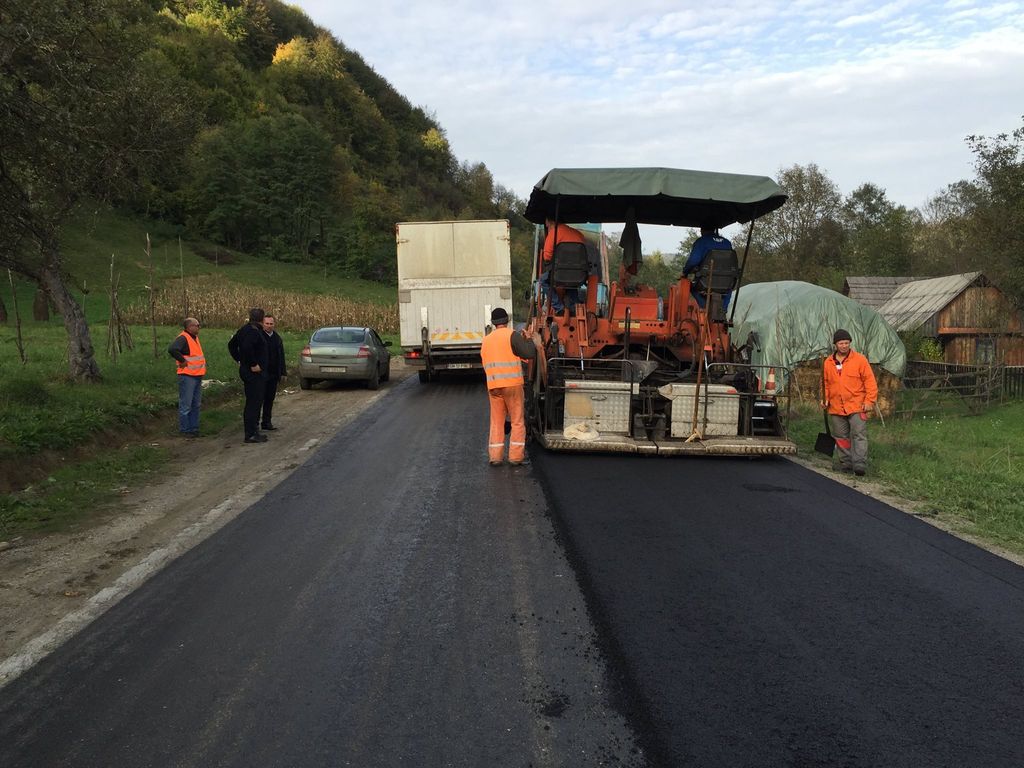 Trei drumuri județene din Gorj vor fi modernizate